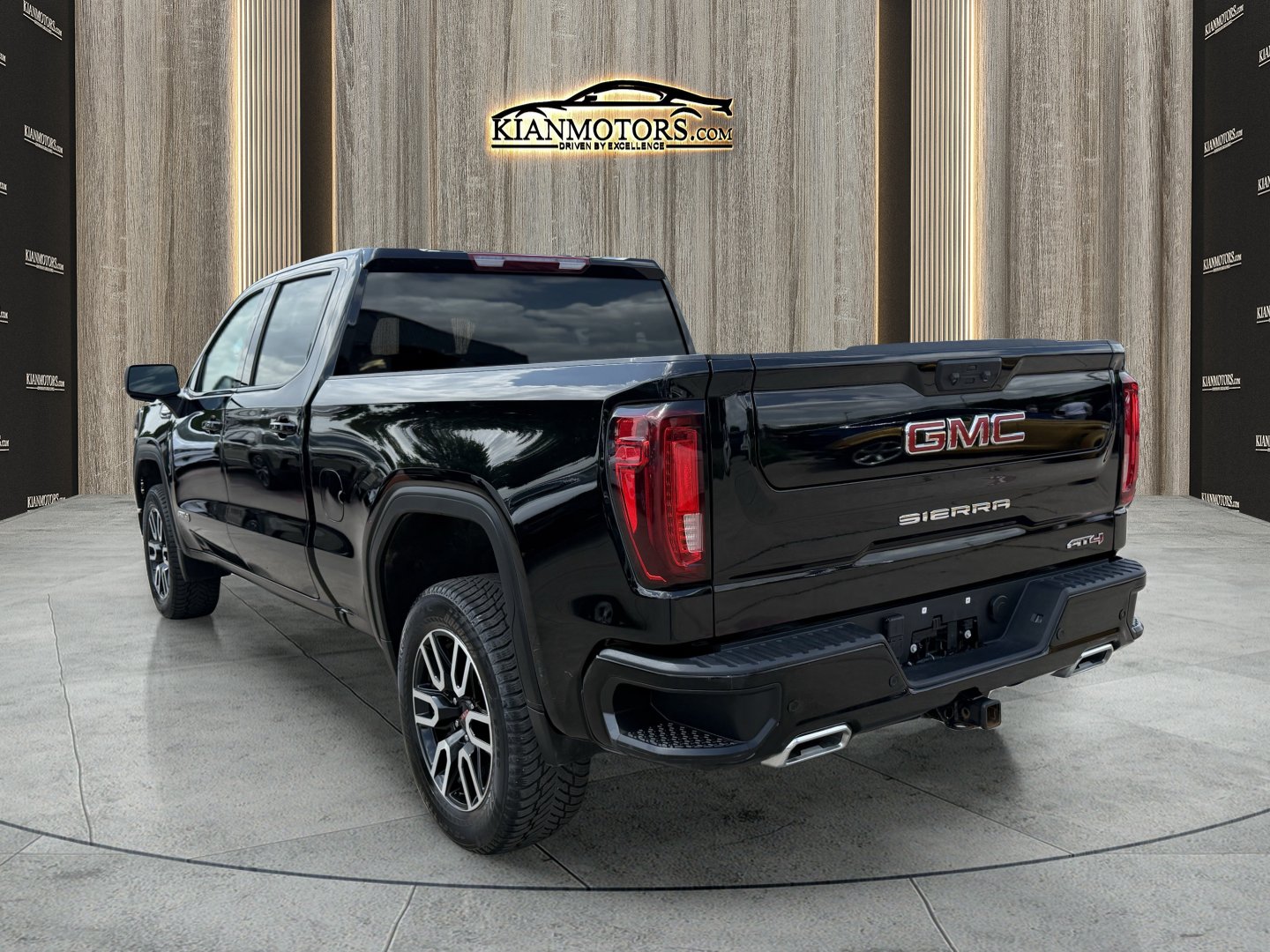 Used 2024 GMC Sierra 1500 AT4 AWD/4WD image 6