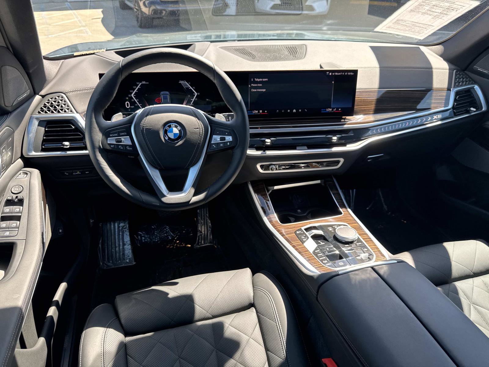 Used 2026 BMW X5 xDrive50e image 7