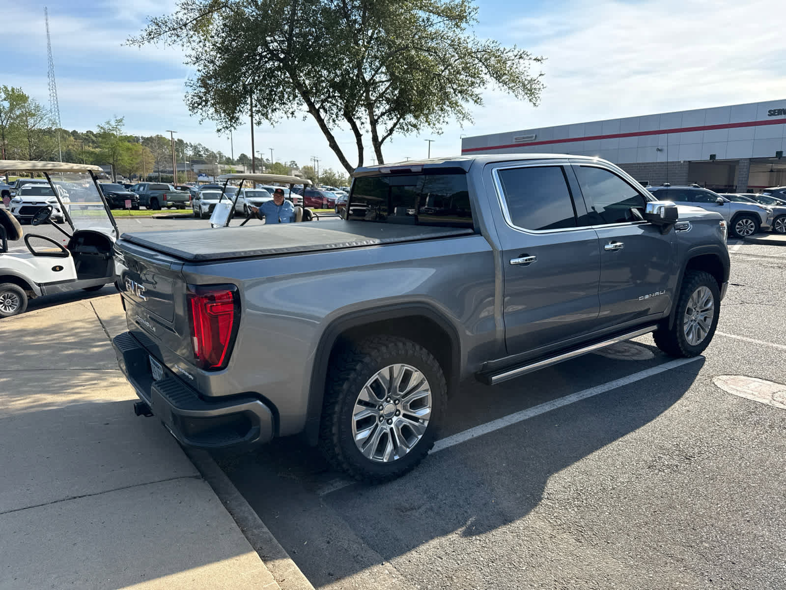Used 2022 GMC Sierra 1500 Denali w/ Denali Premium Package image 4