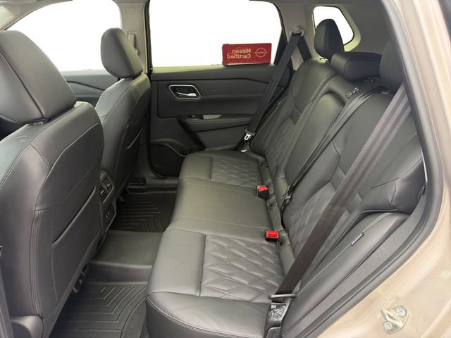 Certified 2025 Nissan Rogue Platinum image 8