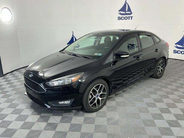 Used 2018 Ford Focus SEL w/ Cold Weather Package image 3