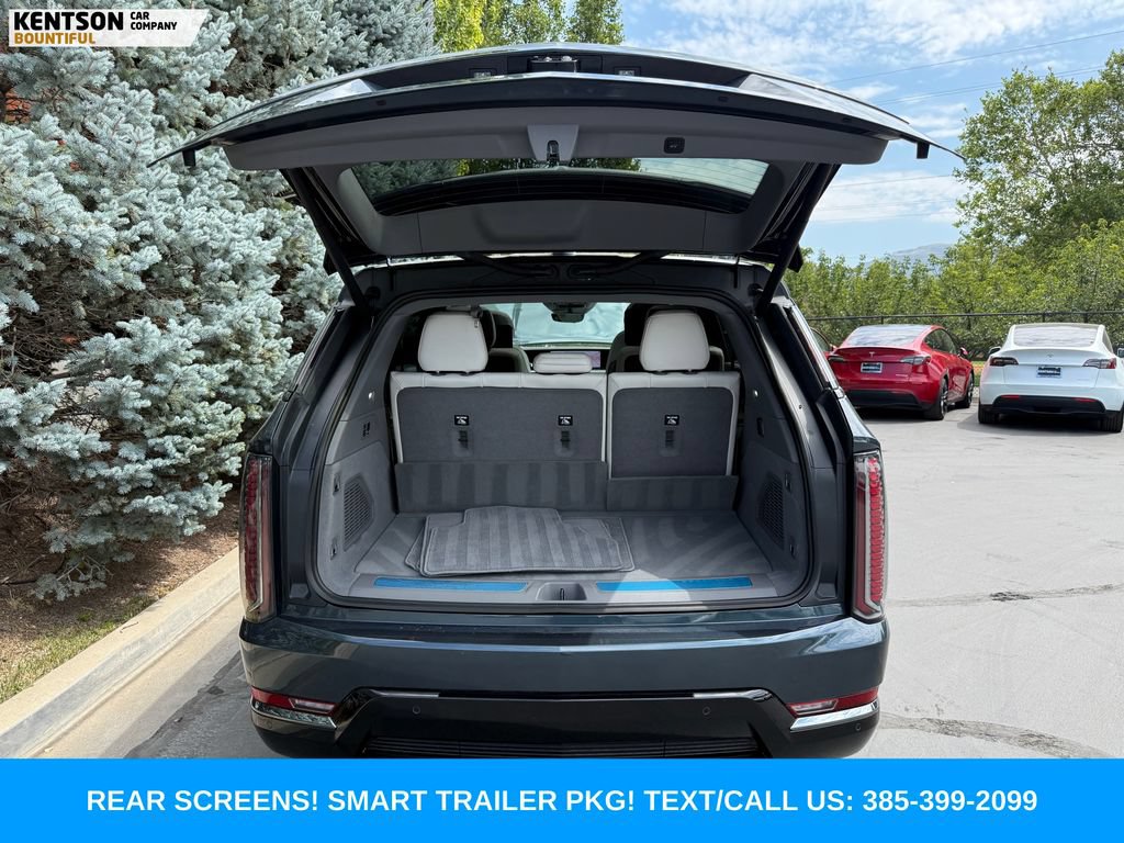 Used 2025 Cadillac Escalade IQ Sport 1 w/ Smart Trailering package AWD/4WD image 32