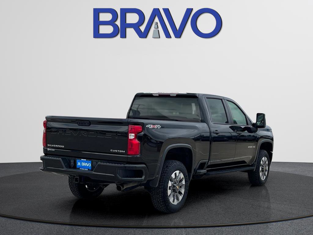 Used 2022 Chevrolet Silverado 2500 Custom w/ Custom Value Package image 6