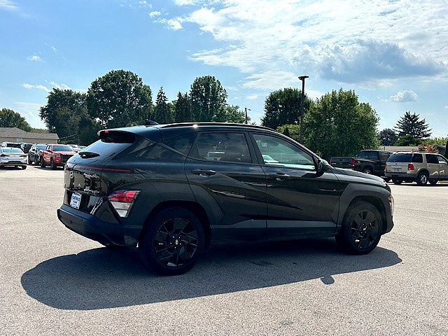 Used 2026 Hyundai Kona SEL Sport FWD image 9