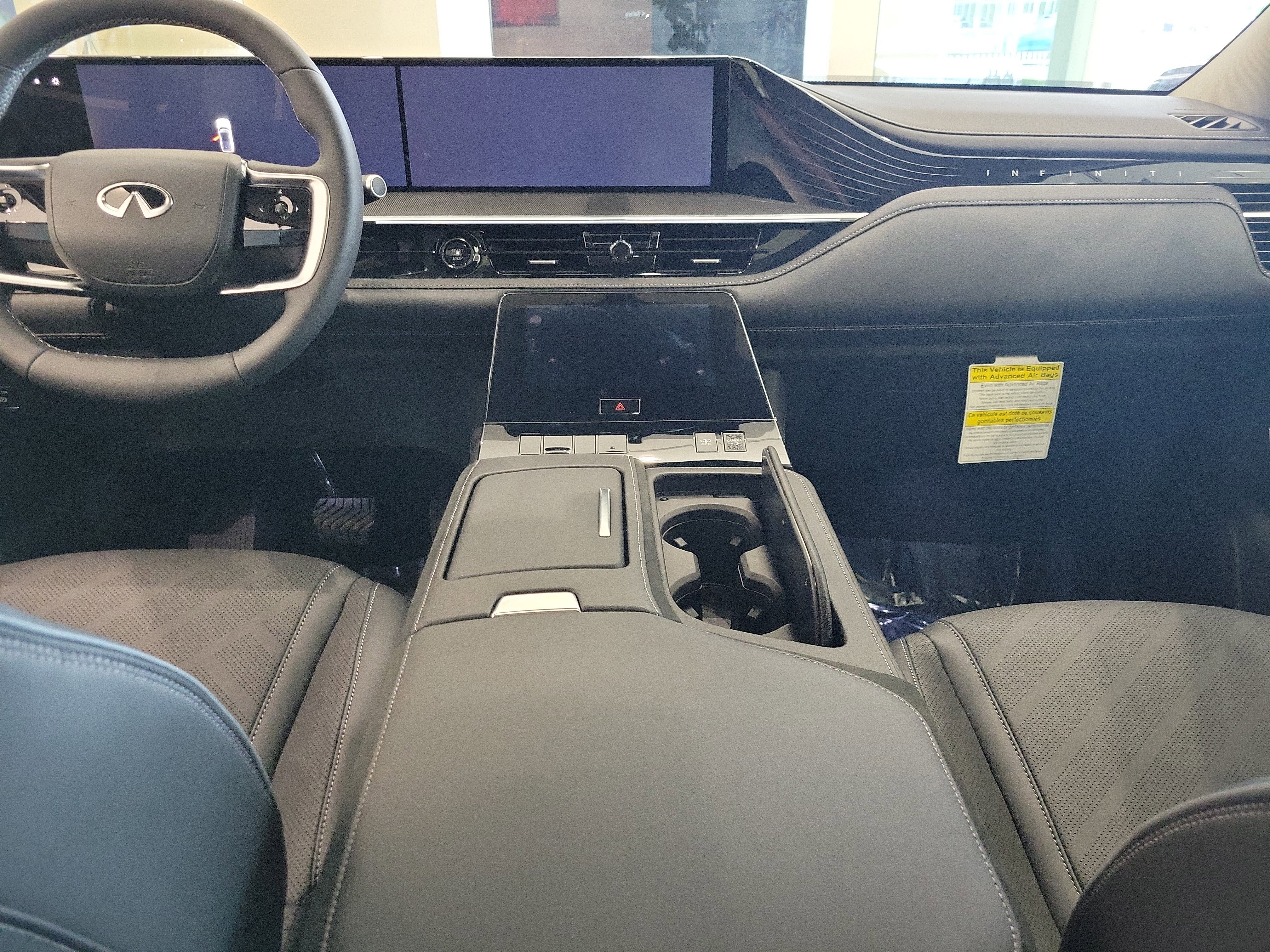 New 2026 INFINITI QX80 Luxe image 15