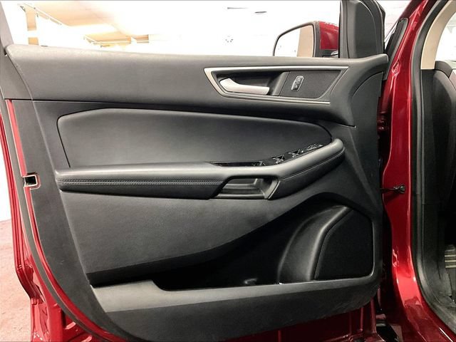 Used 2019 Ford Edge SEL w/ Equipment Group 201A AWD/4WD image 22