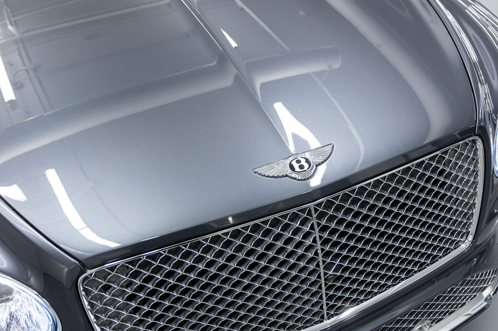 Certified 2023 Bentley Bentayga AWD/4WD image 13