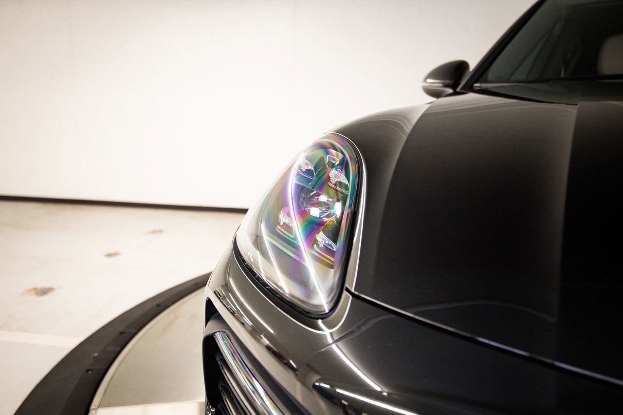 Certified 2023 Porsche Cayenne Platinum Edition AWD/4WD image 13