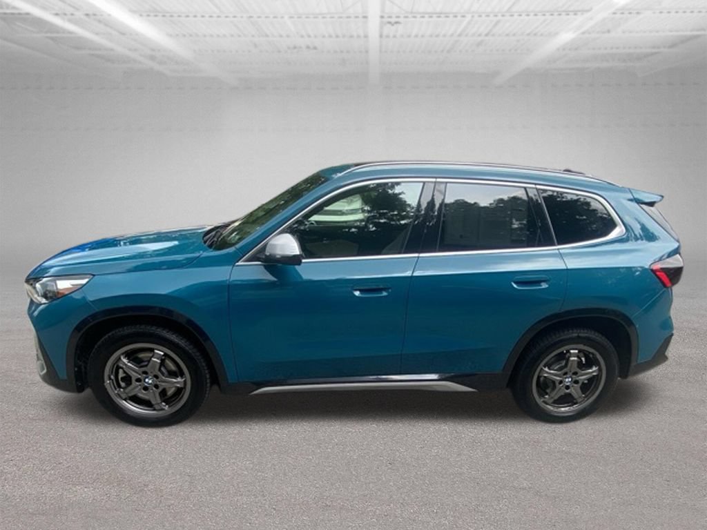 Used 2023 BMW X1 xDrive28i w/ Premium Package AWD/4WD image 2