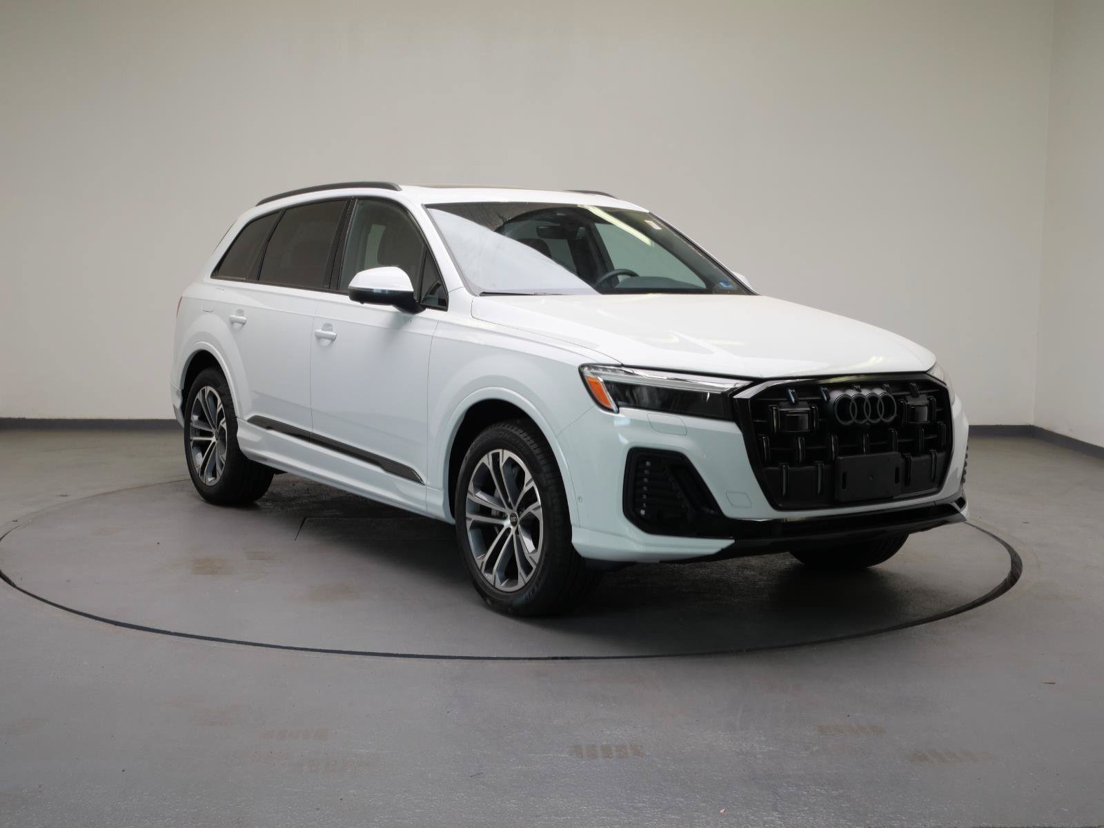 Used 2025 Audi Q7 2.0T Premium Plus AWD/4WD image 4