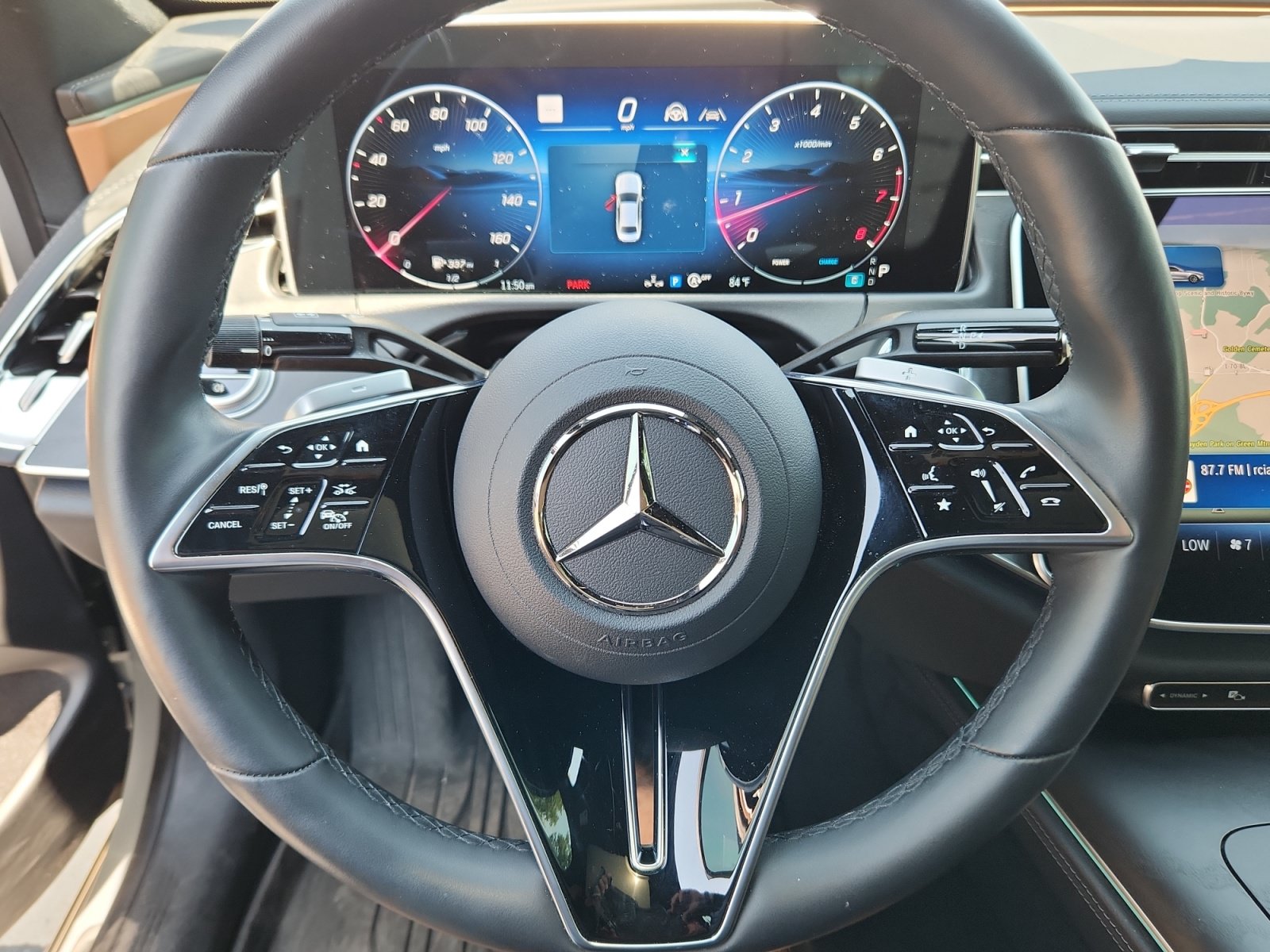 Used 2024 Mercedes-Benz E 350 4MATIC Sedan image 9