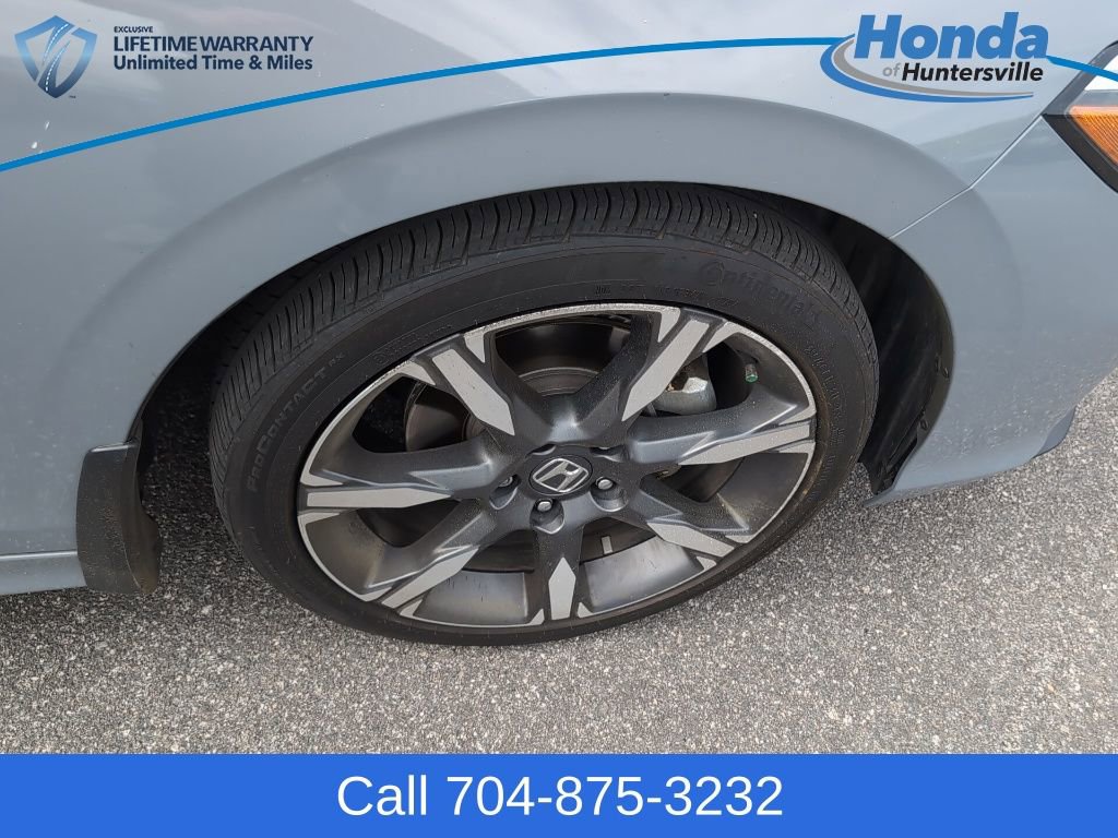 Used 2025 Honda Civic Sport Touring image 9