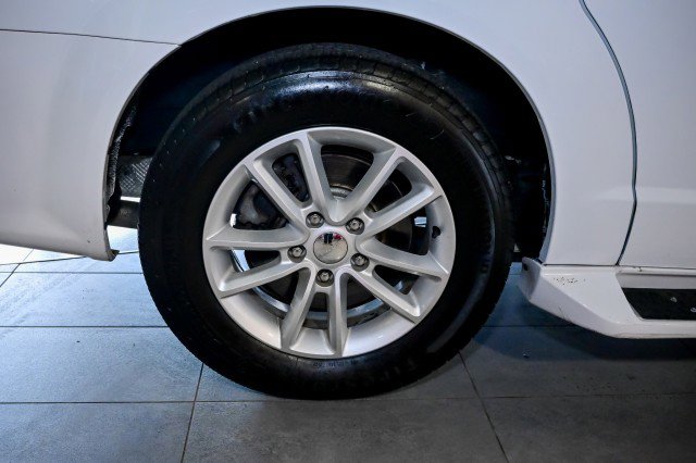 Used 2019 Dodge Grand Caravan SE FWD image 38