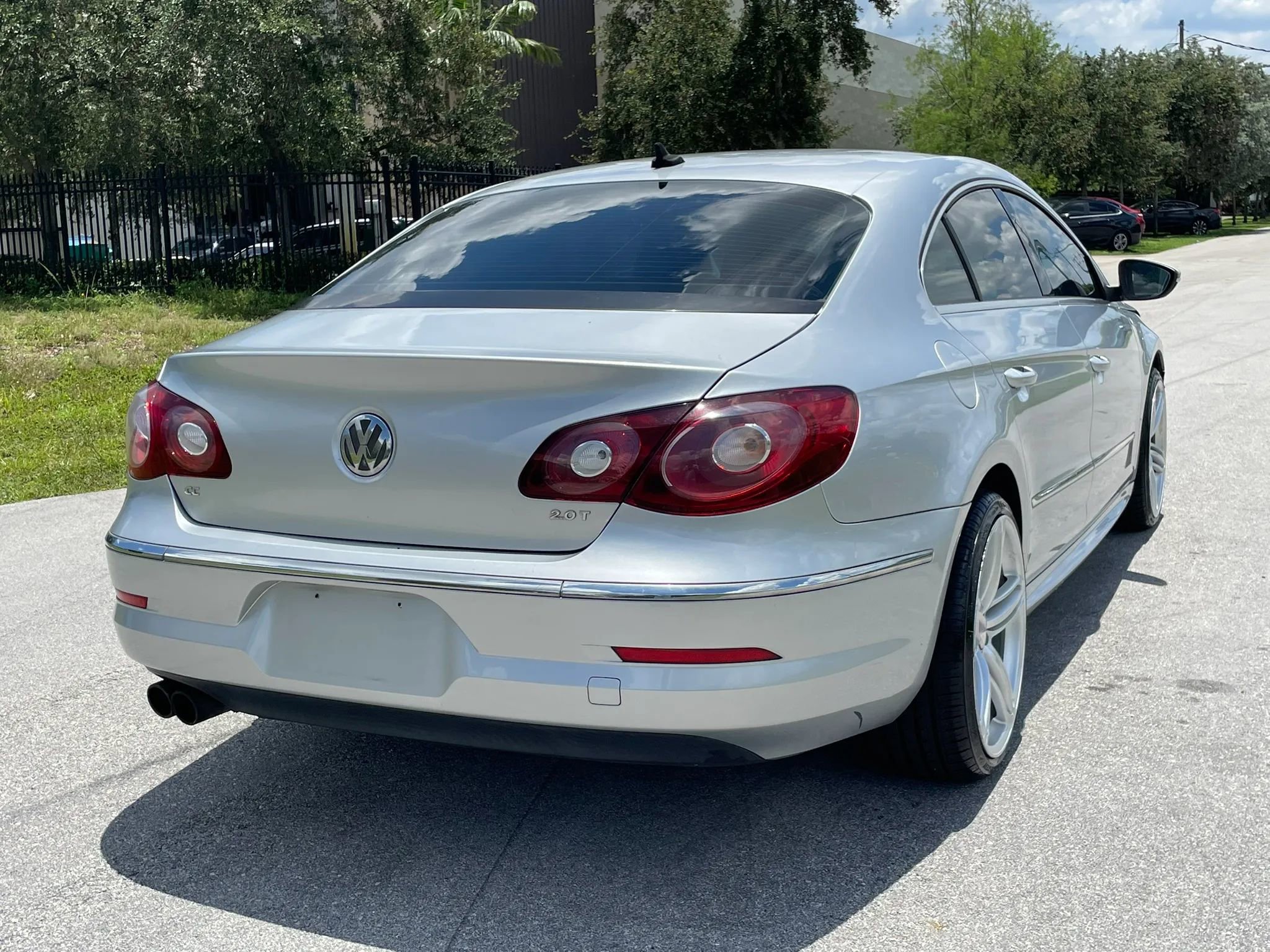 Used 2012 Volkswagen CC Sport FWD image 8