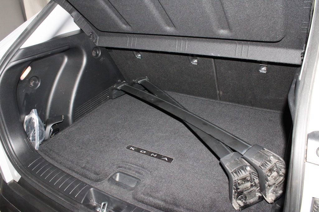 Used 2025 Hyundai Kona SEL FWD image 15