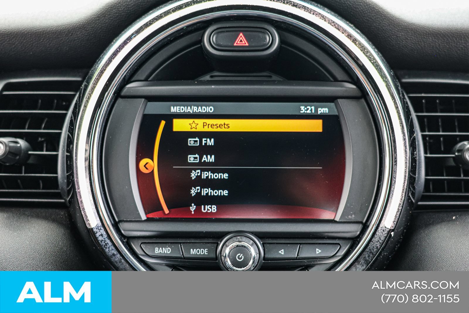 Used 2019 MINI Cooper 4-Door Hardtop FWD image 29