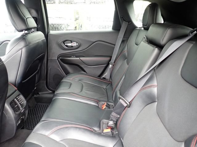 Used 2022 Jeep Cherokee Trailhawk w/ Premium Leather Package AWD/4WD image 14