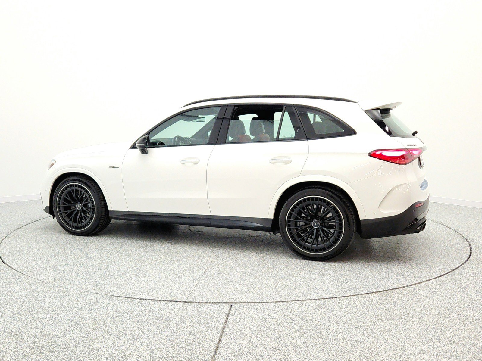 Used 2024 Mercedes-Benz GLC 43 AMG 4MATIC image 8