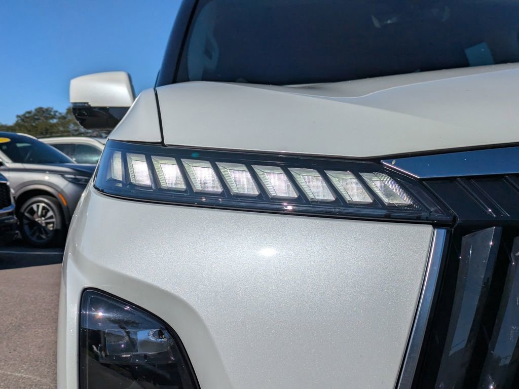 Used 2025 INFINITI QX80 Luxe image 9