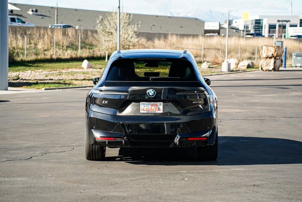 Used 2025 BMW iX xDrive50 w/ Premium Package image 6