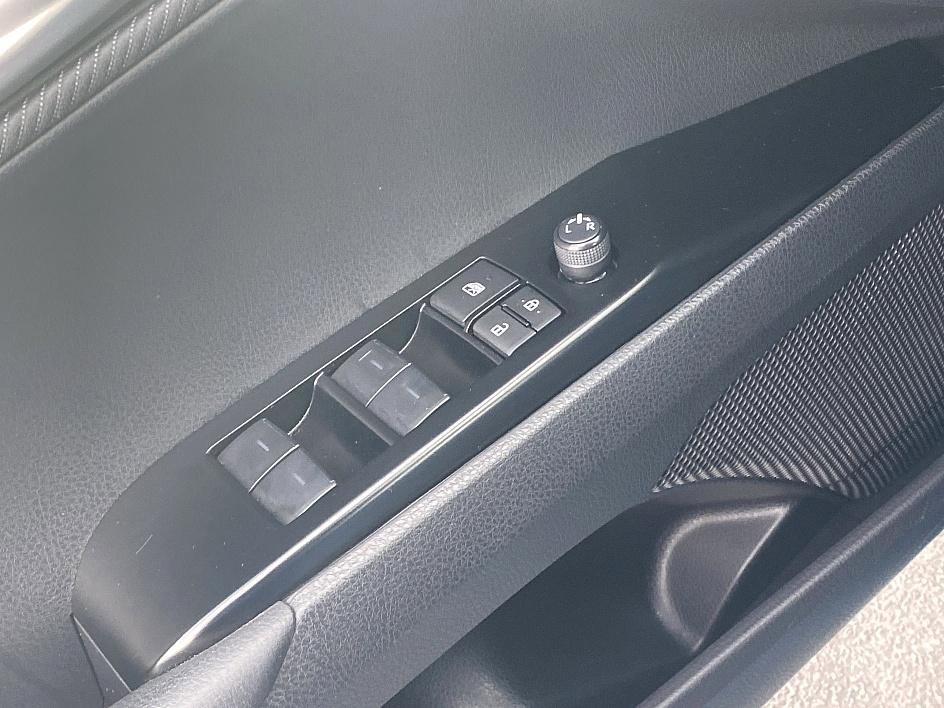 Certified 2025 Toyota Camry SE image 10