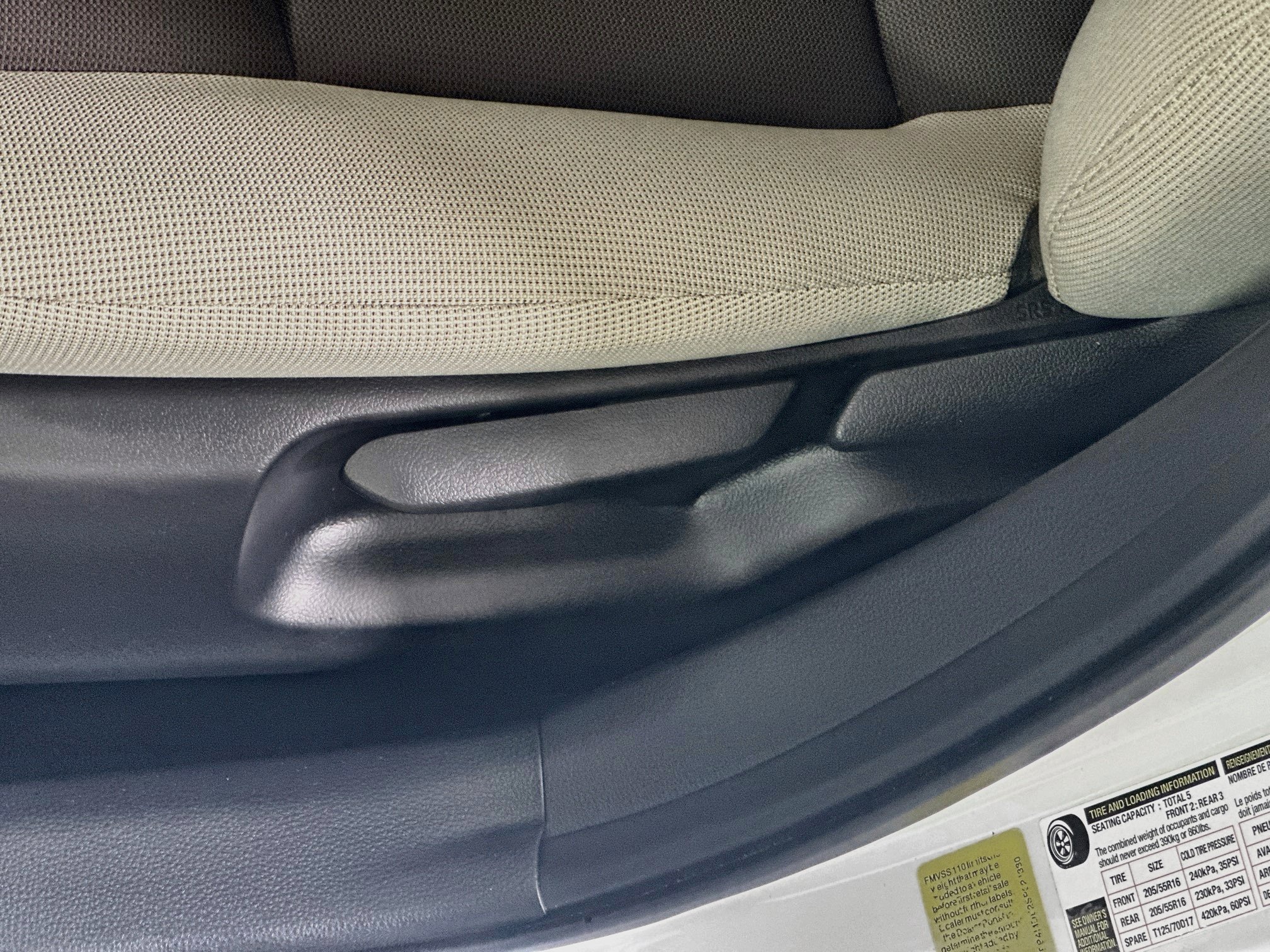 Certified 2025 Toyota Corolla LE FWD image 13