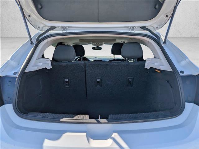 Used 2017 Chevrolet Cruze LT w/ Sun And Sound Package image 7