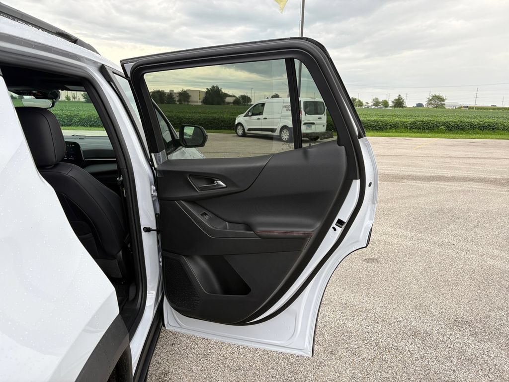 New 2027 Chevrolet Equinox RS w/ Safety and Technology Package AWD/4WD image 39