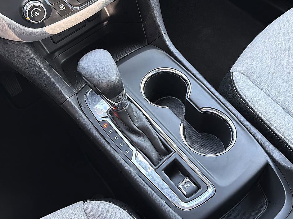 Used 2023 Chevrolet Equinox LT image 17