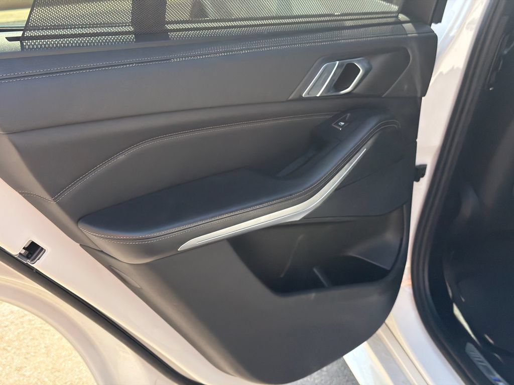 Used 2020 BMW X5 xDrive40i w/ M Sport Package AWD/4WD image 21