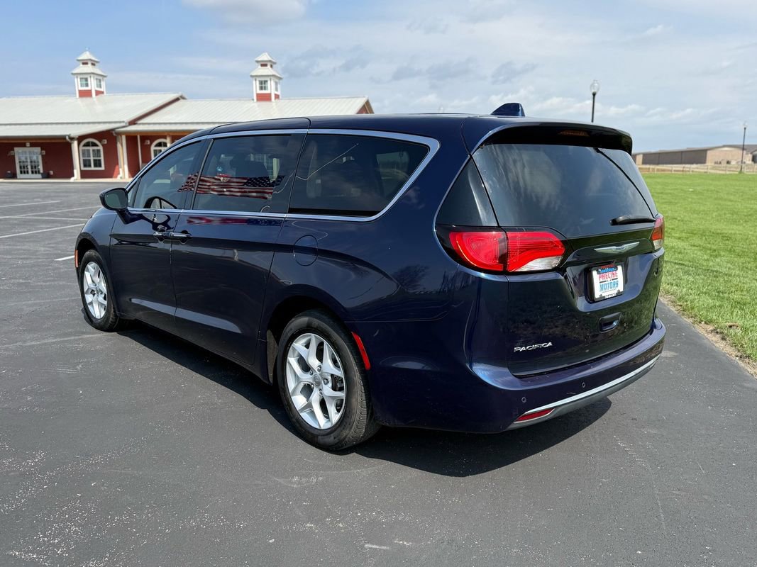 Used 2018 Chrysler Pacifica Touring Plus w/ Tire & Wheel Group image 7