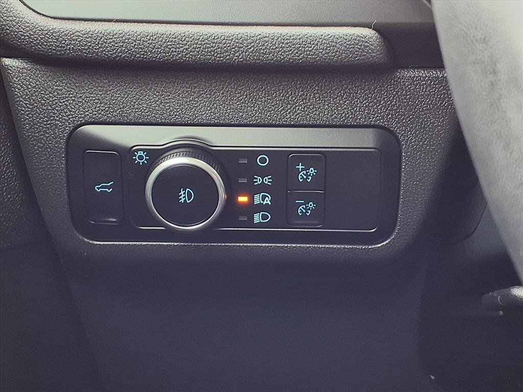 Used 2023 Ford Escape Platinum image 20