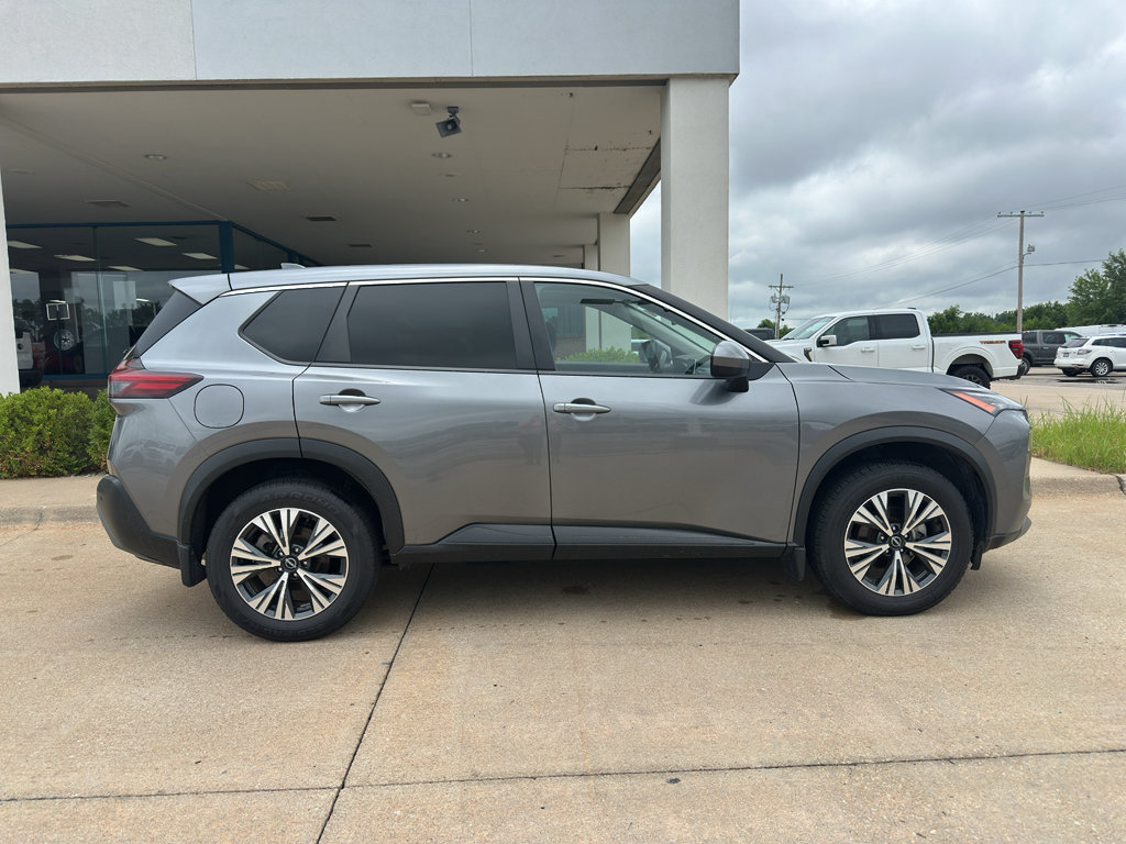 Used 2023 Nissan Rogue SV FWD image 11