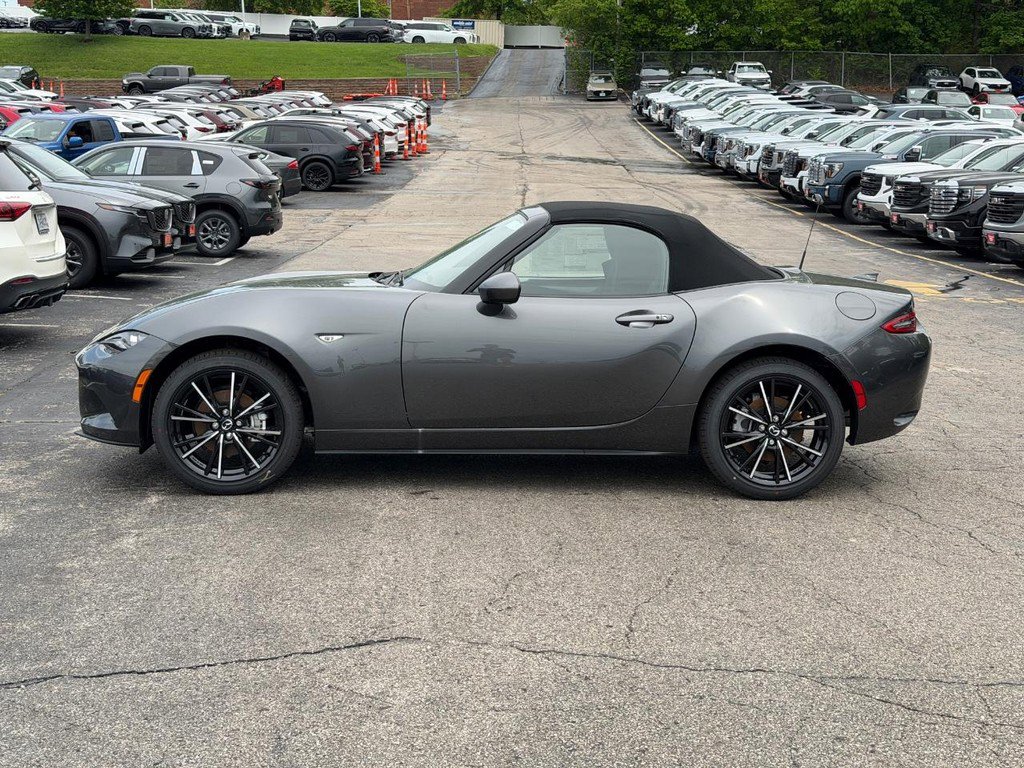 New 2026 MAZDA MX-5 Miata Grand Touring w/ Weather Package RWD image 2