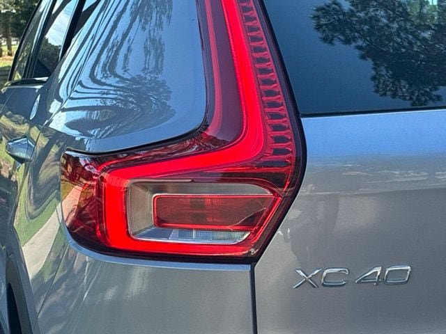 New 2026 Volvo XC40 B5 Plus w/ Protection Package Premier AWD/4WD image 14