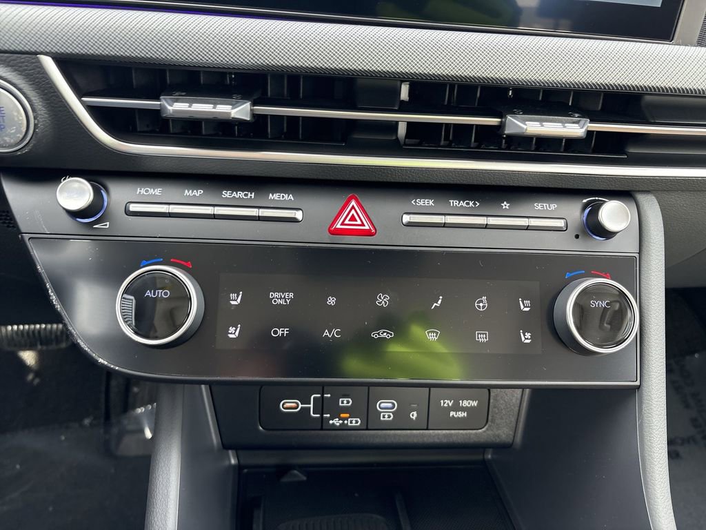 New 2026 Hyundai Sonata Limited FWD image 17