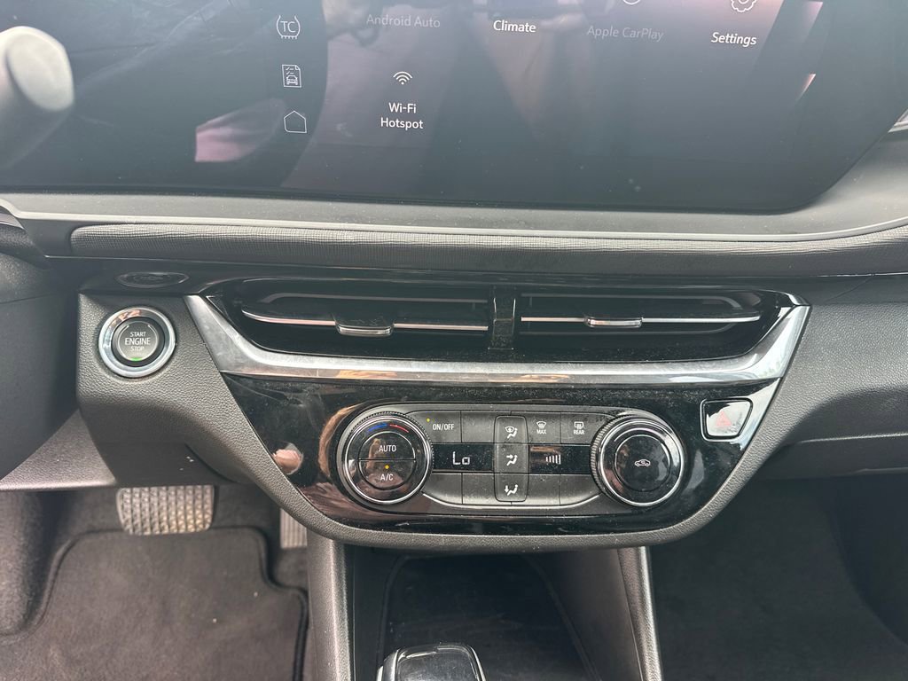 Used 2025 Buick Envista Sport Touring image 30