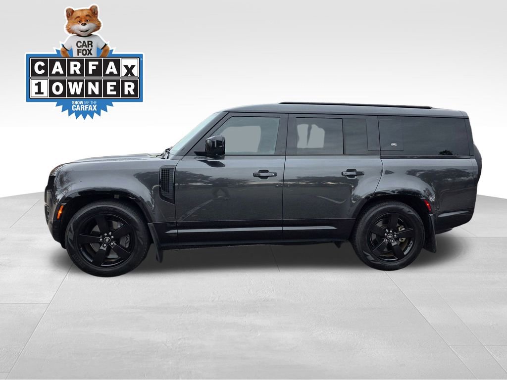 Used 2023 Land Rover Defender 130 X-Dynamic SE image 3