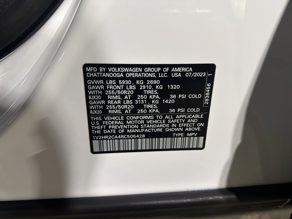 Used 2024 Volkswagen Atlas SE image 28
