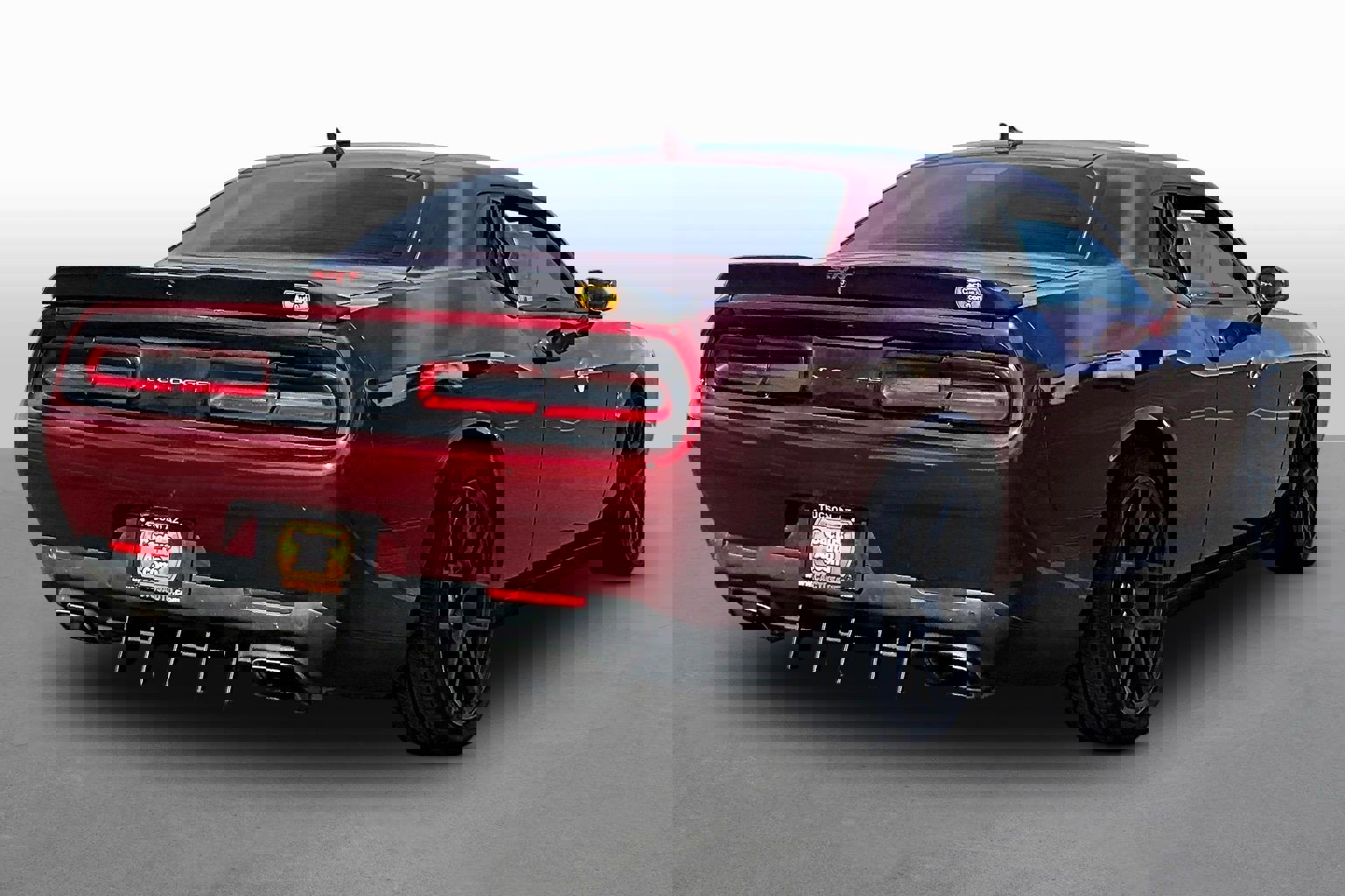 Used 2018 Dodge Challenger R/T Scat Pack image 2