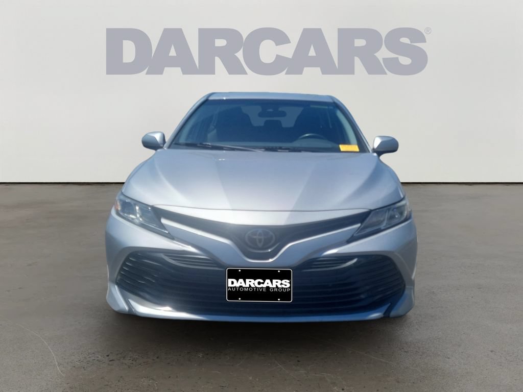 Used 2019 Toyota Camry LE FWD image 2