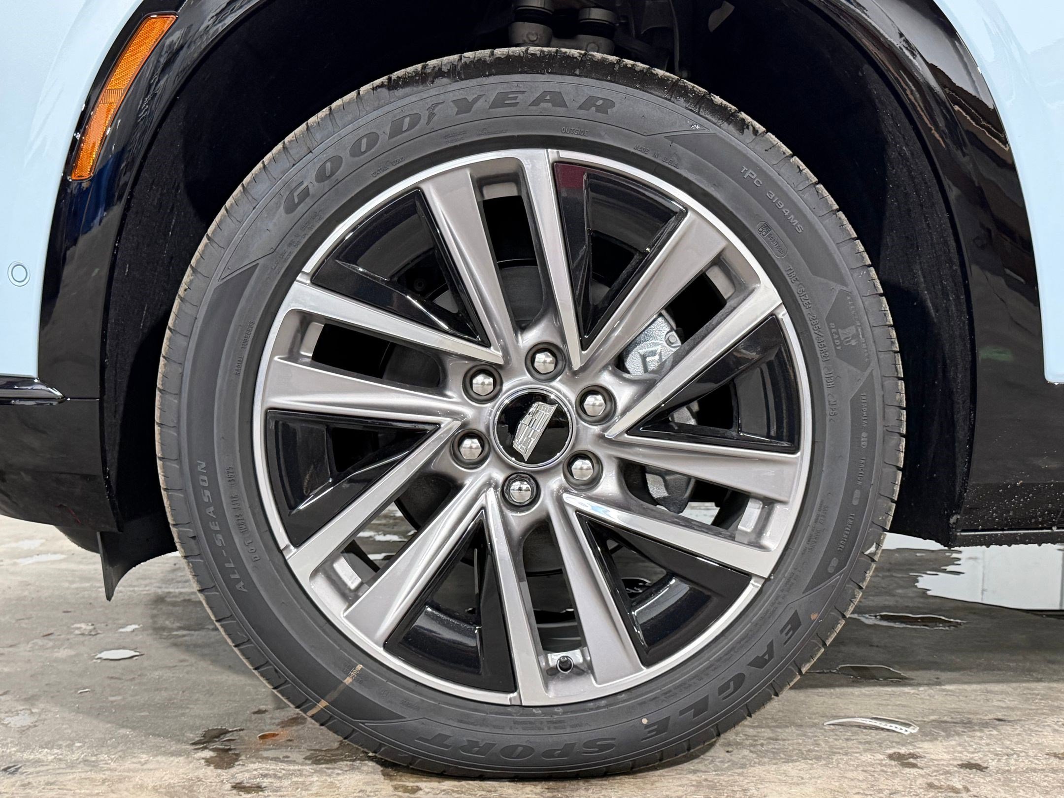 New 2026 Cadillac Vistiq Sport image 11