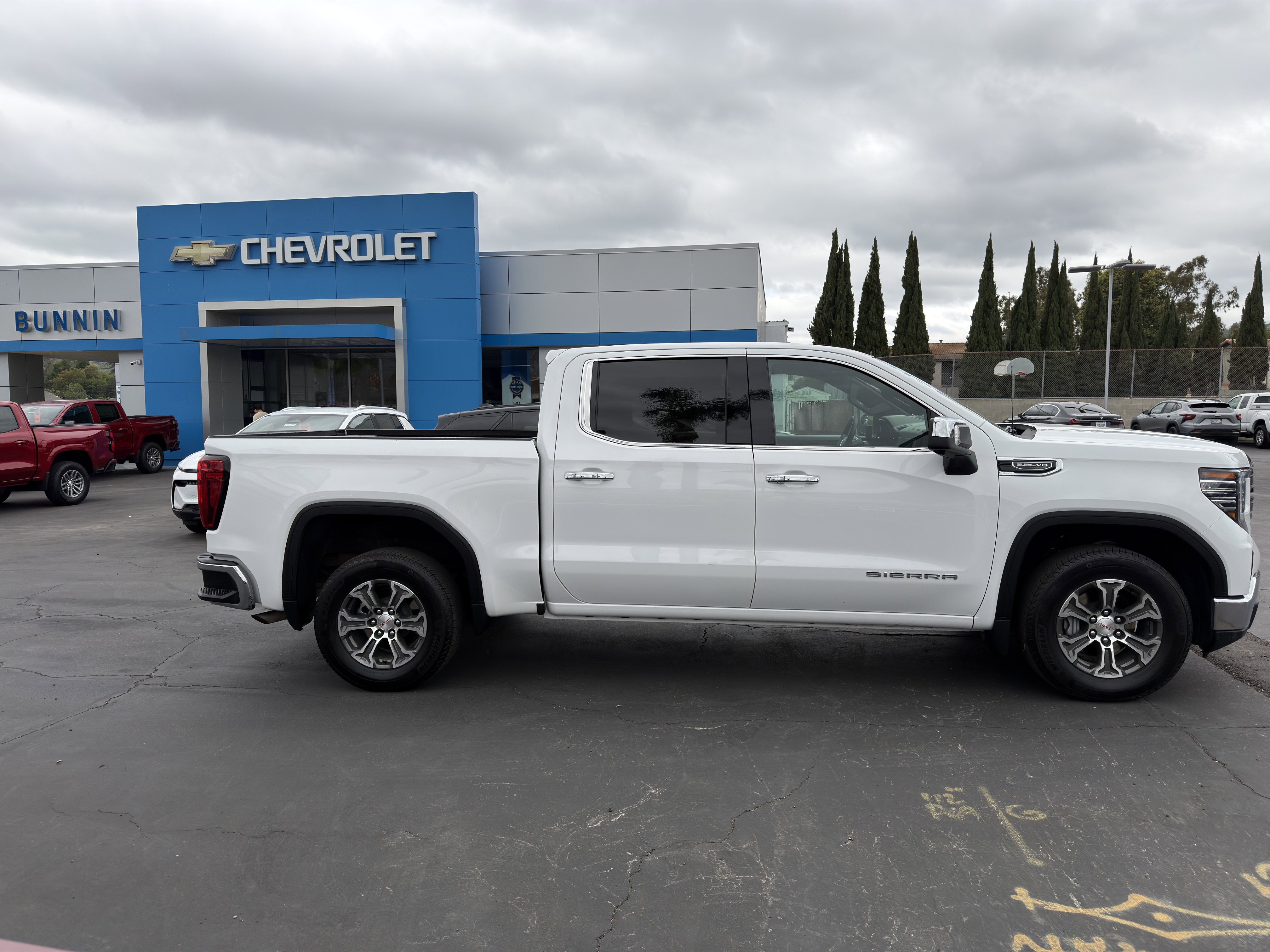 Used 2026 GMC Sierra 1500 SLT RWD image 9