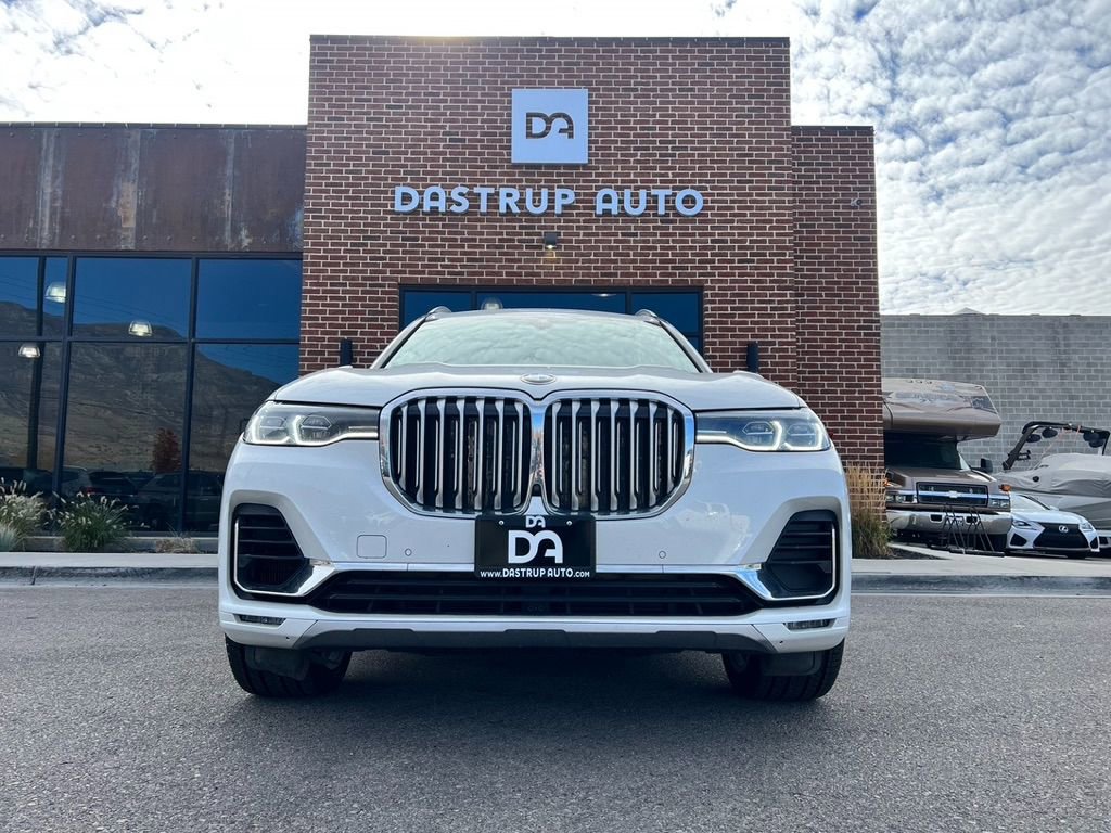 Used 2020 BMW X7 xDrive40i w/ Executive Package image 2