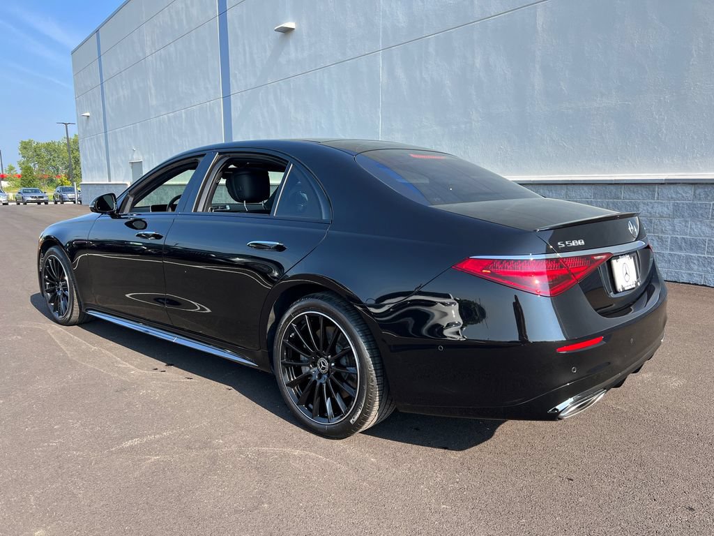 Used 2024 Mercedes-Benz S 580 4MATIC Sedan w/ AMG Line image 5