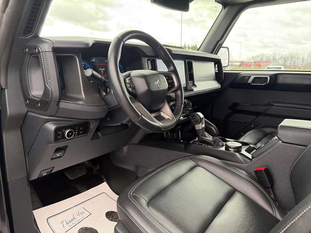 Used 2025 Ford Bronco Badlands AWD/4WD image 14
