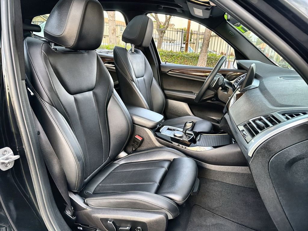 Used 2024 BMW X3 xDrive30i w/ Premium Essential Package image 26