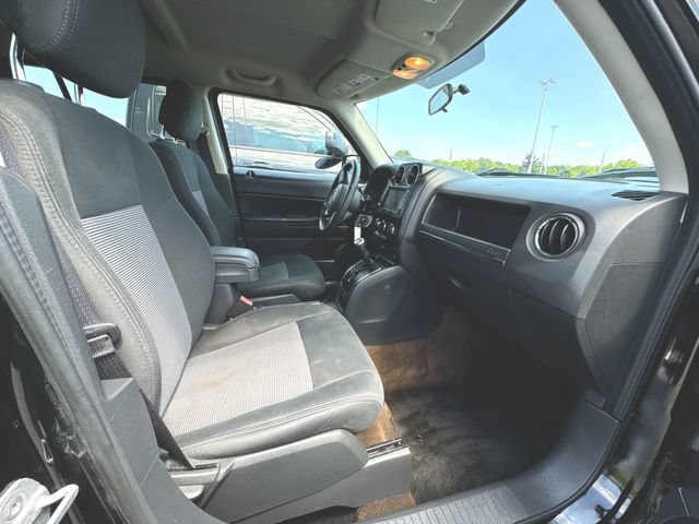 Used 2014 Jeep Patriot Sport AWD/4WD image 26