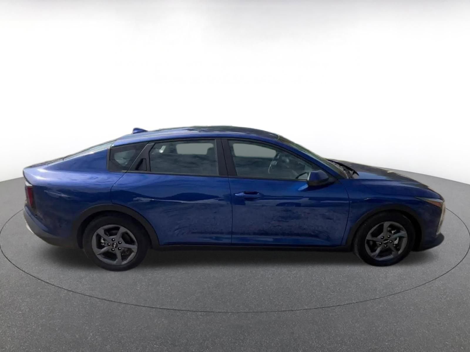 Used 2025 Kia K4 FWD image 16