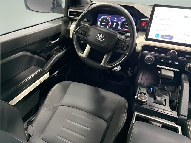 Used 2024 Toyota Tacoma TRD Sport image 25